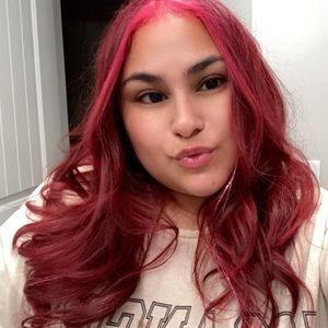 Meet your Posher, Jasmine